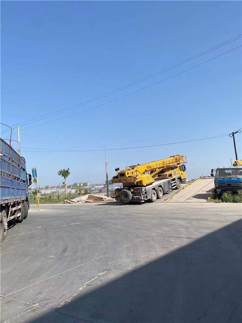 南浔区25吨吊车的租赁价格大概是多少？