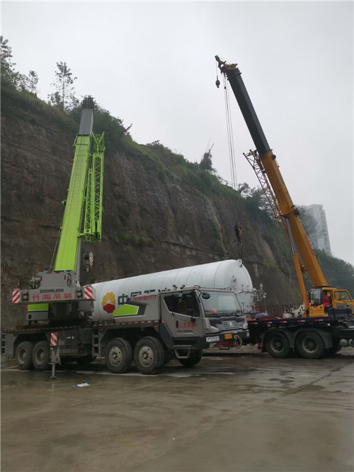 南浔区“不怕风雨冻”—— 吊车的 “恶劣环境适应” 技术